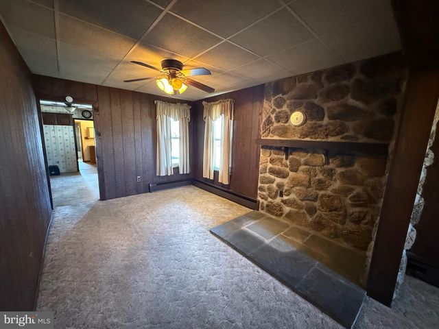 536 ESSEX ST, Marietta, PA 17547