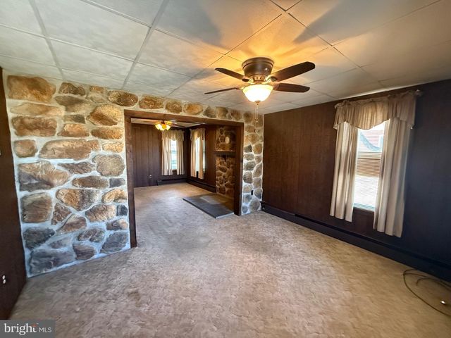 536 ESSEX ST, Marietta, PA 17547