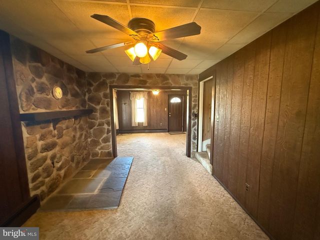 536 ESSEX ST, Marietta, PA 17547