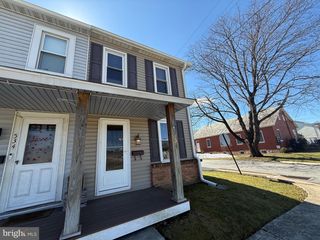 536 ESSEX ST, Marietta, PA 17547