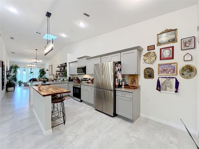 1415 OAK PLACE D, Apopka, FL 32712