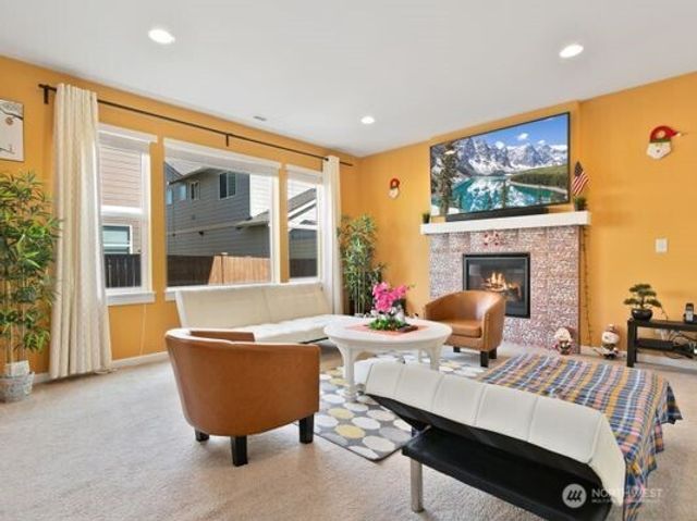 1009 32nd Street NW, Puyallup, WA 98371