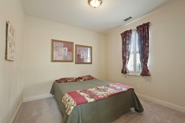 1623 Richmond Ln, Lodi, CA 95242