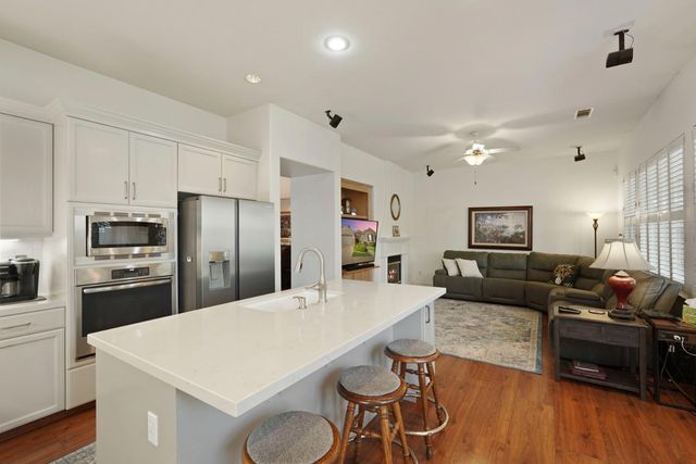 1623 Richmond Ln, Lodi, CA 95242