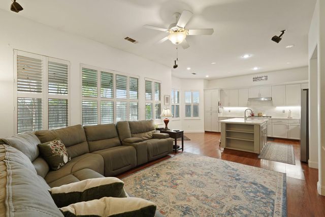 1623 Richmond Ln, Lodi, CA 95242