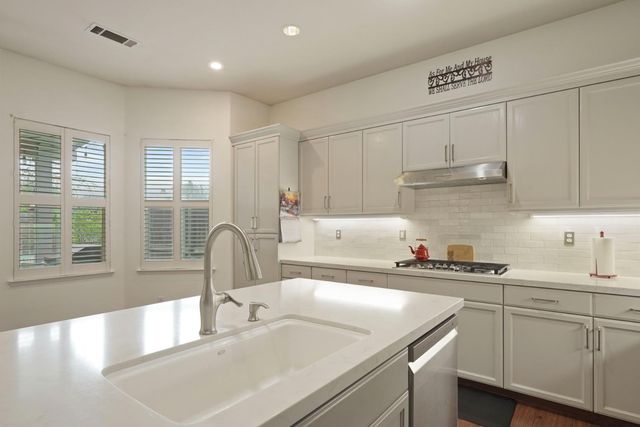 1623 Richmond Ln, Lodi, CA 95242