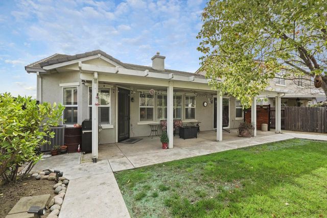 1623 Richmond Ln, Lodi, CA 95242