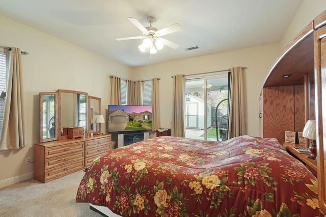 1623 Richmond Ln, Lodi, CA 95242