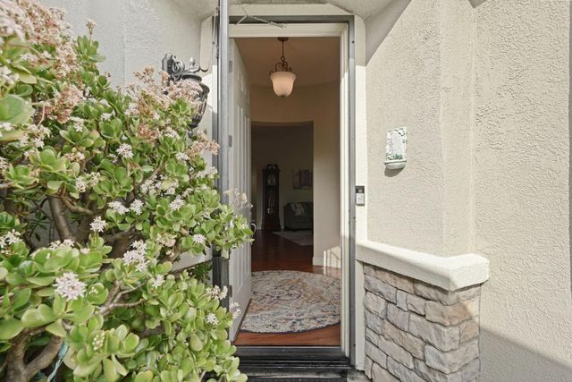 1623 Richmond Ln, Lodi, CA 95242