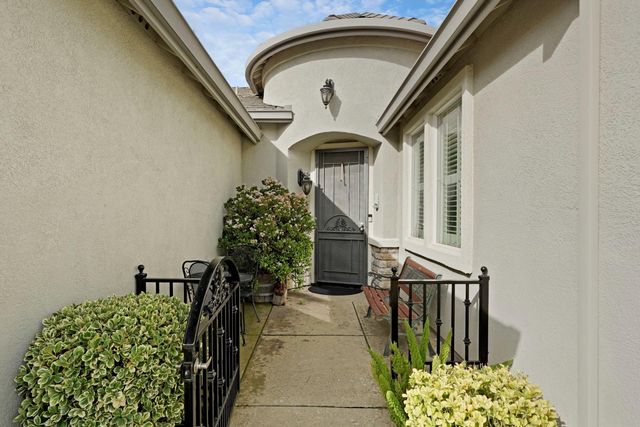 1623 Richmond Ln, Lodi, CA 95242