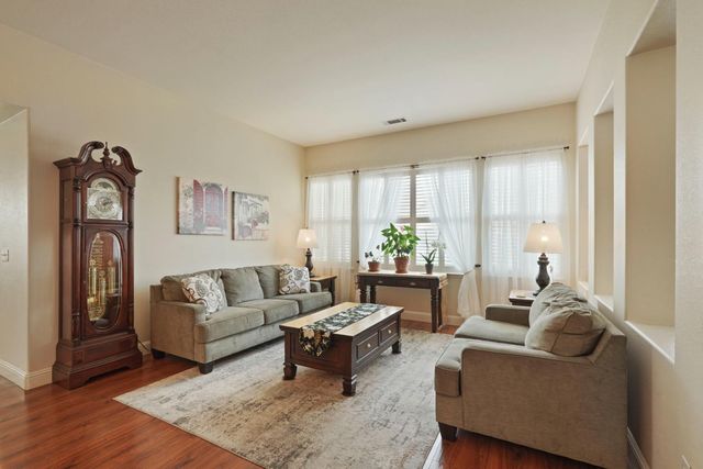 1623 Richmond Ln, Lodi, CA 95242