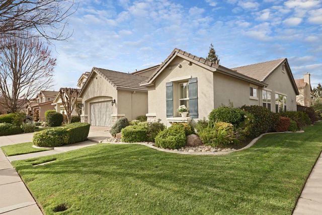 1623 Richmond Ln, Lodi, CA 95242