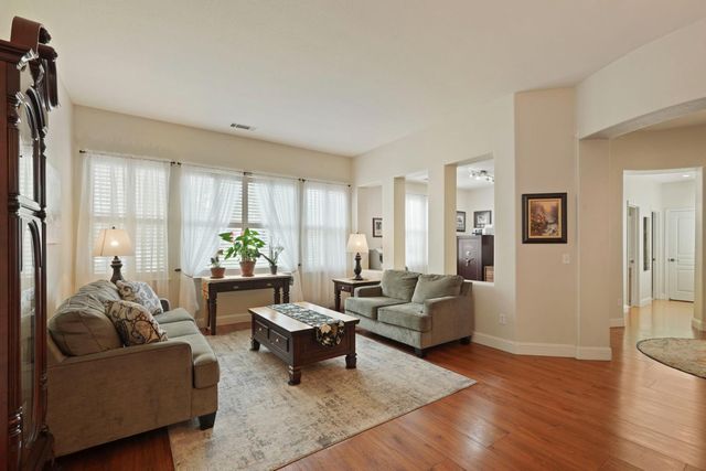 1623 Richmond Ln, Lodi, CA 95242