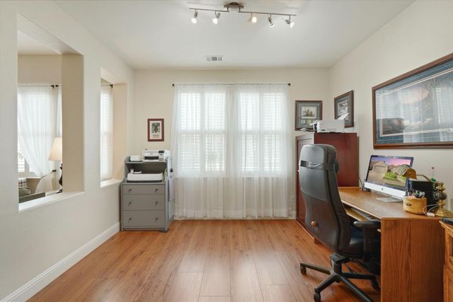 1623 Richmond Ln, Lodi, CA 95242