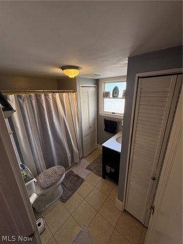 3721 Collins Way, Weirton, WV 26062