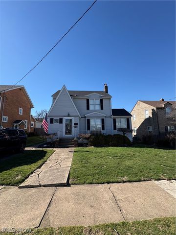 3721 Collins Way, Weirton, WV 26062