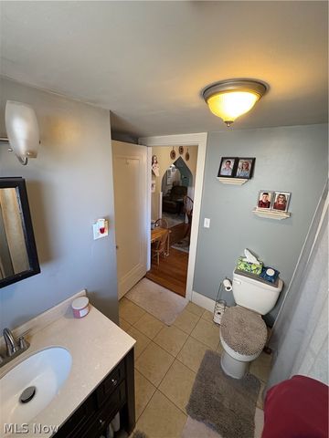 3721 Collins Way, Weirton, WV 26062