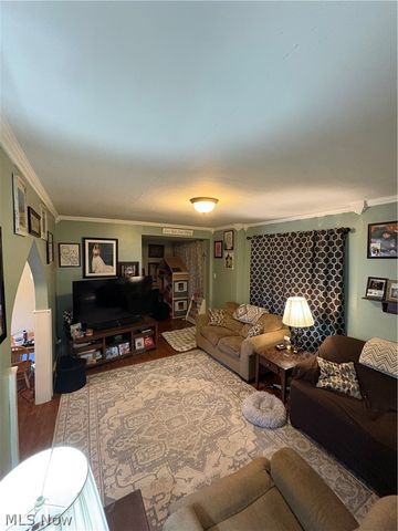 3721 Collins Way, Weirton, WV 26062