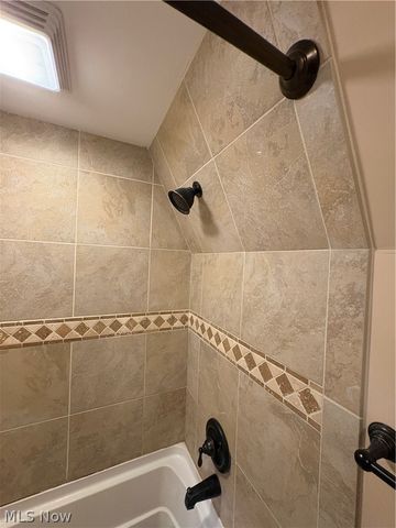 3721 Collins Way, Weirton, WV 26062