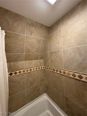 3721 Collins Way, Weirton, WV 26062