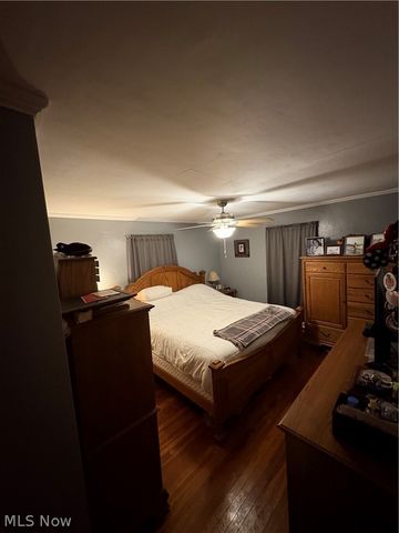 3721 Collins Way, Weirton, WV 26062