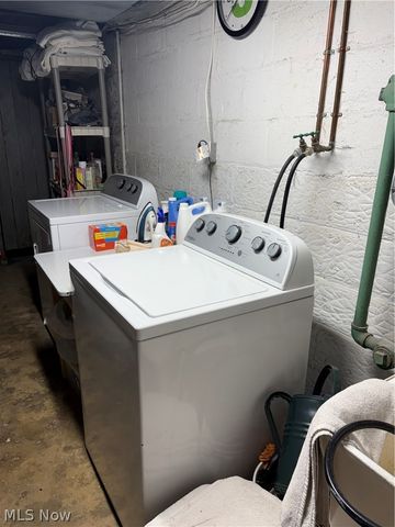 3721 Collins Way, Weirton, WV 26062