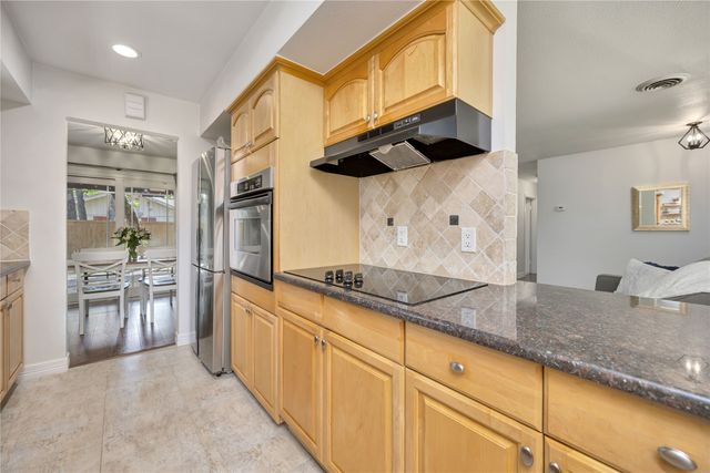 2812 Norwood Lane, Arlington, TX 76013