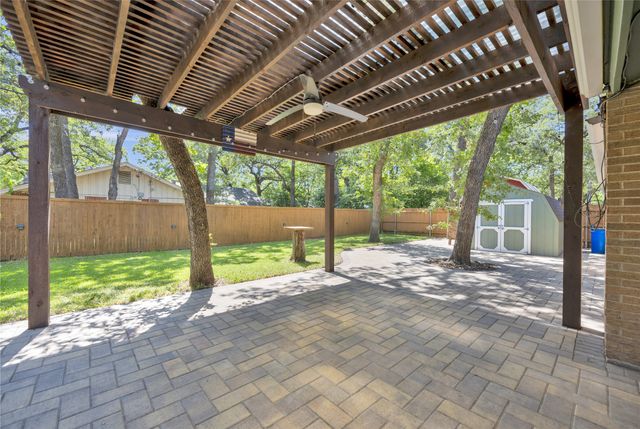 2812 Norwood Lane, Arlington, TX 76013