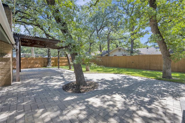 2812 Norwood Lane, Arlington, TX 76013