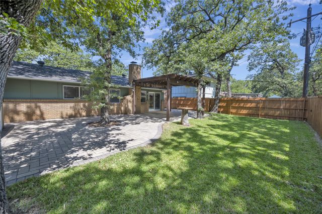 2812 Norwood Lane, Arlington, TX 76013