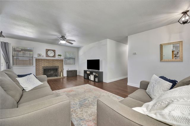 2812 Norwood Lane, Arlington, TX 76013