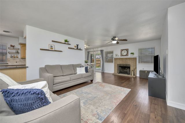 2812 Norwood Lane, Arlington, TX 76013