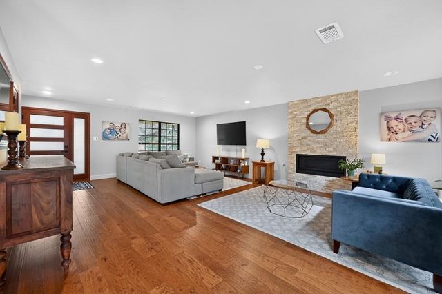 1903 Holly Hill DR, Austin, TX 78746