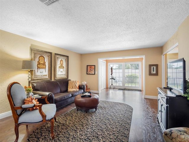 1702 CORDOVA GREEN, Seminole, FL 33777