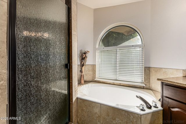 5745 W MARIPOSA GRANDE Lane, Glendale, AZ 85310