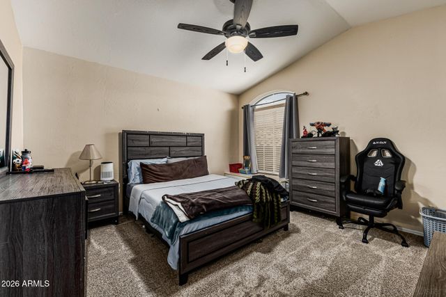 5745 W MARIPOSA GRANDE Lane, Glendale, AZ 85310