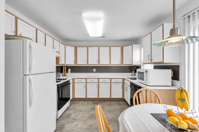 2609 Ridgeview Court, Sayreville, NJ 08859
