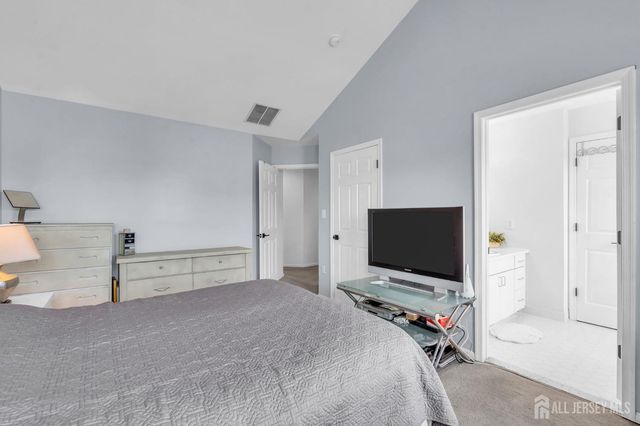 2609 Ridgeview Court, Sayreville, NJ 08859