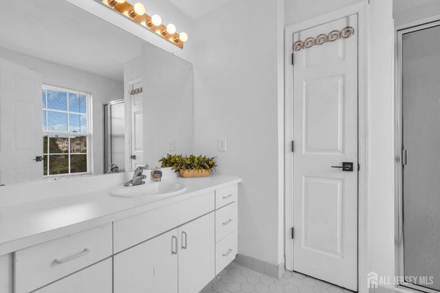 2609 Ridgeview Court, Sayreville, NJ 08859