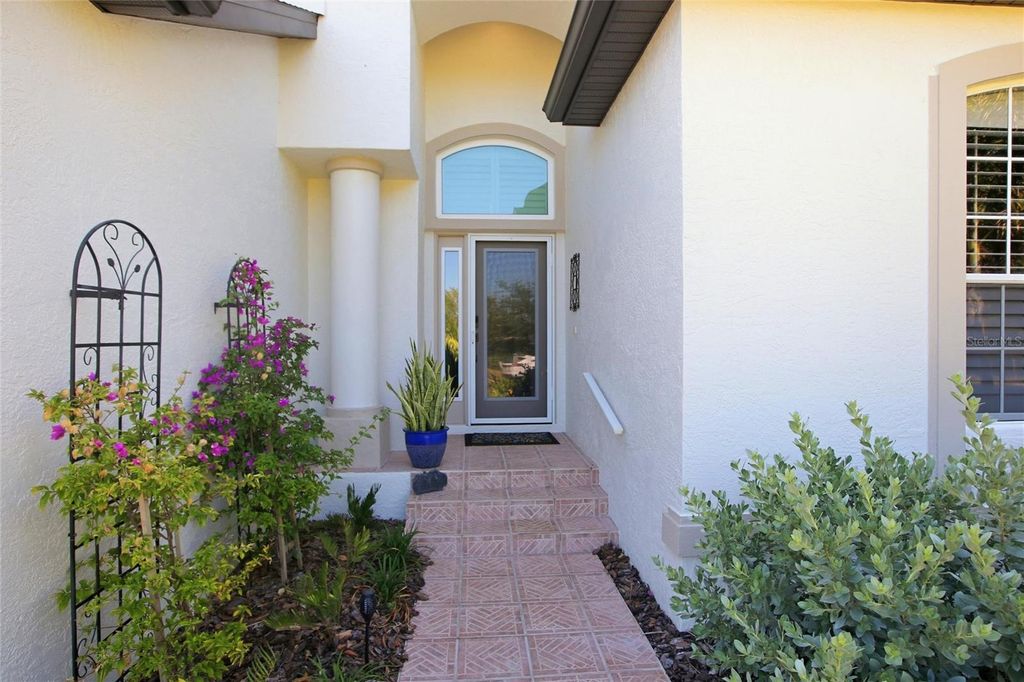 Image 12 of property listing at 11367 PERICO ISLE CIRCLE, Bradenton, FL 34209