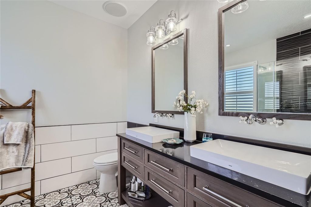 Image 26 of property listing at 11367 PERICO ISLE CIRCLE, Bradenton, FL 34209
