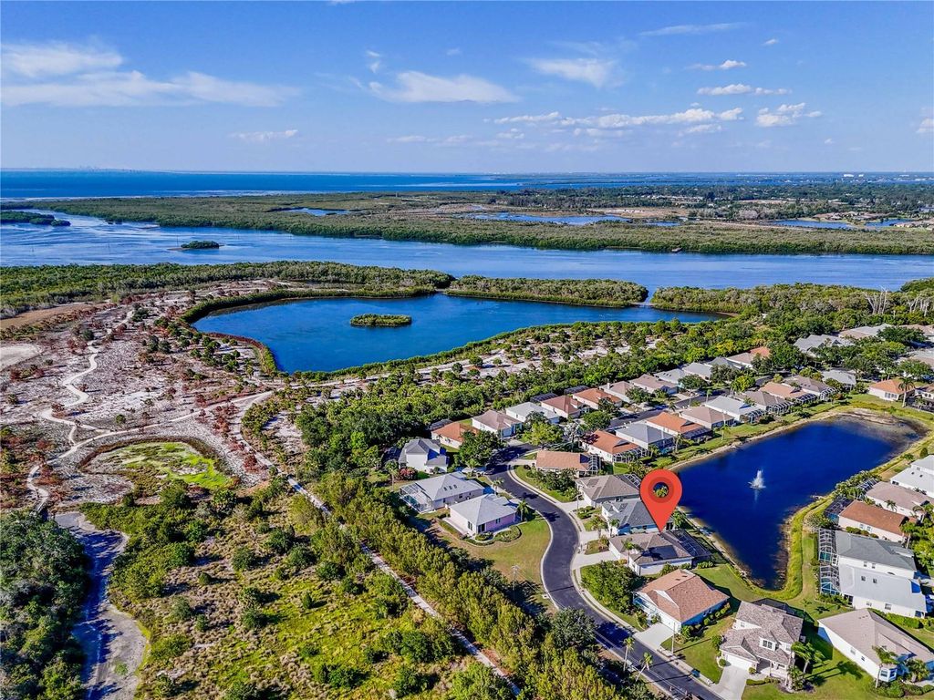 Image 8 of property listing at 11367 PERICO ISLE CIRCLE, Bradenton, FL 34209