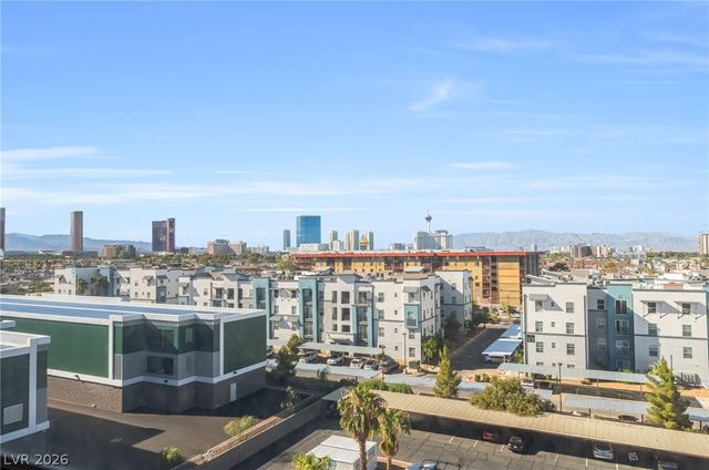 3930 University Center Drive 803, Las Vegas, NV 89119