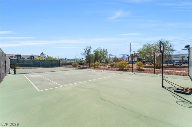 3930 University Center Drive 803, Las Vegas, NV 89119