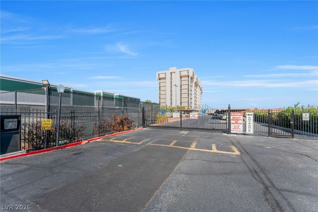 3930 University Center Drive 803, Las Vegas, NV 89119