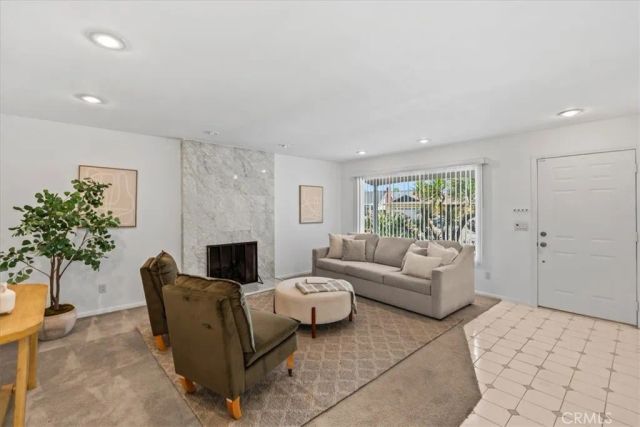 1198 Dorset Lane, Costa Mesa, CA 92626