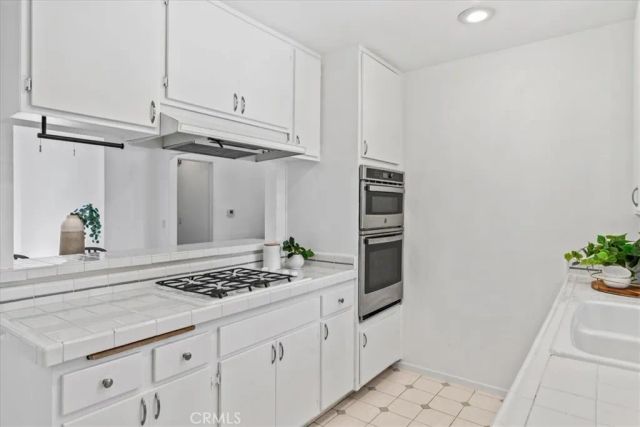 1198 Dorset Lane, Costa Mesa, CA 92626