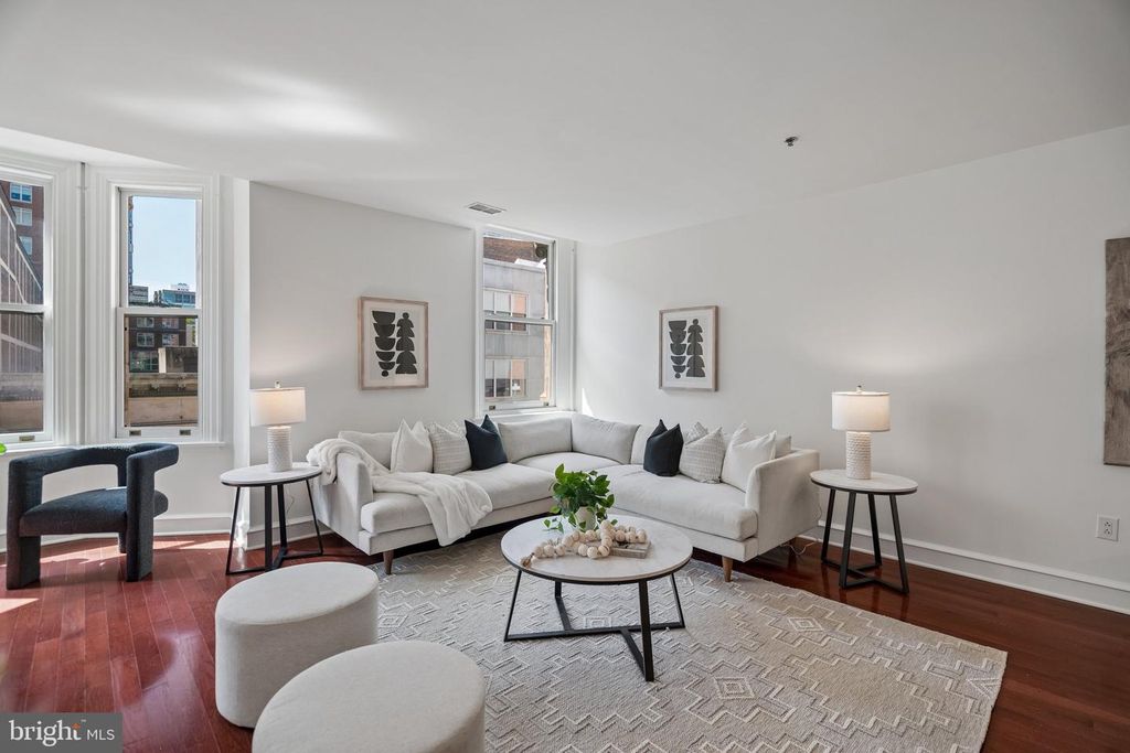 1811 CHESTNUT ST #402, PHILADELPHIA, PA 19103 — photo 2
