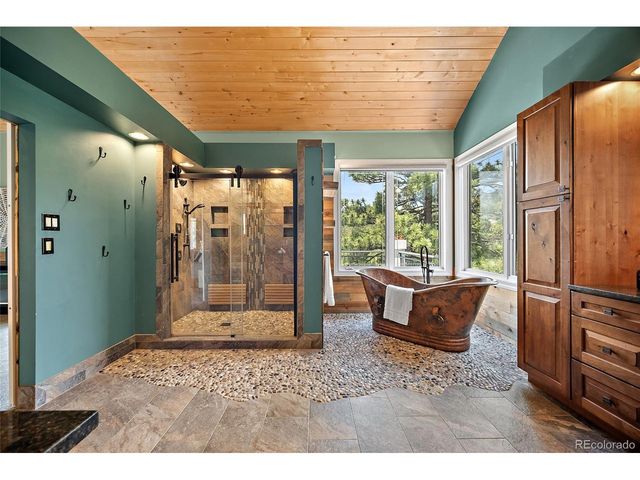 6230 Spurwood Dr, Colorado Springs, CO 80918