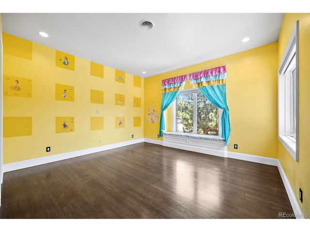 6230 Spurwood Dr, Colorado Springs, CO 80918
